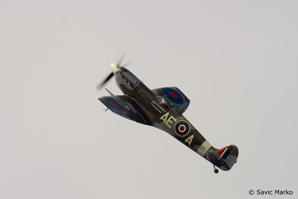spitfireV-03.jpg