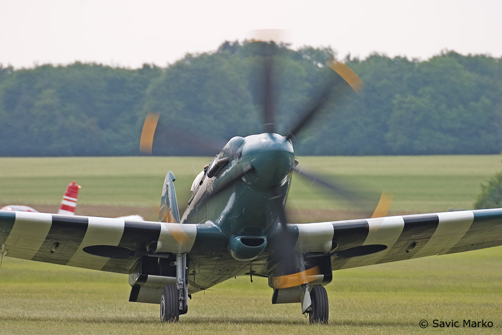spitfireXIX-10.jpg